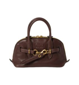 [프리미엄/해외배송]미우미우 아방뛰르 탑 핸들 백 스몰(브라운)